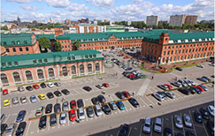 Центральный офис компании Softline, парковка